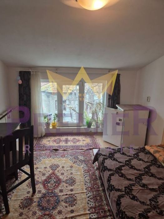 Дава се под наем Едностаен апартамент в Варна, Колхозен пазар - 18 кв.м за 127.5 € - Снимка #1