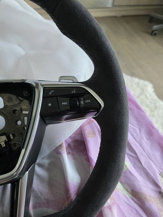 Volan audi rsi a6 a7 a8 4k s6 s7 cu  alcantara