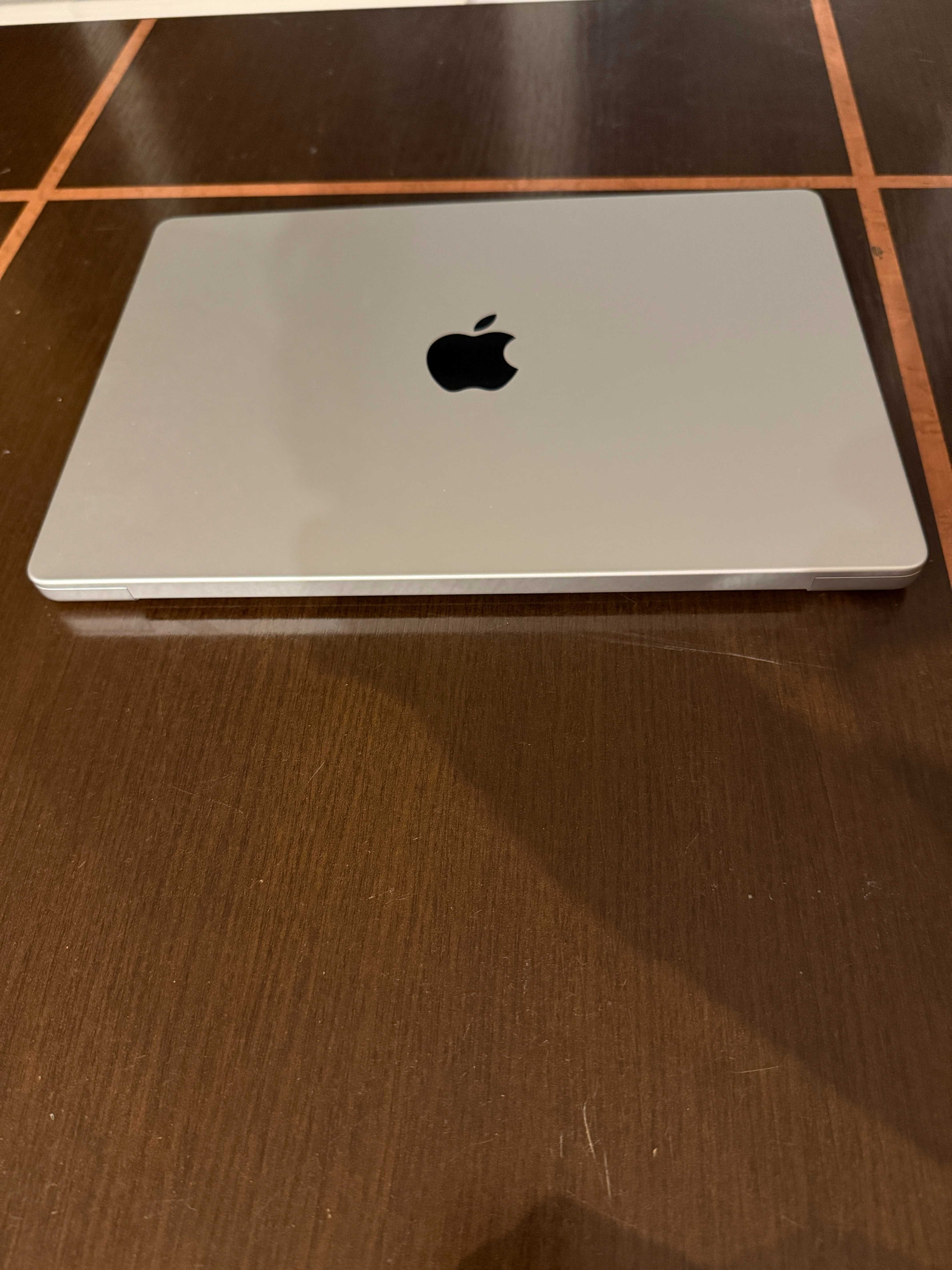 MacBook Pro 14” M4 Pro – CPU14/GPU20/24GB RAM/1TB SSD Garanție