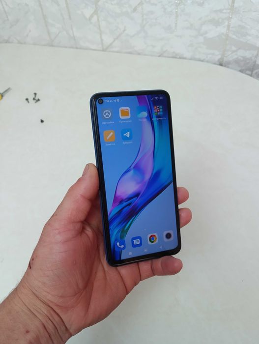 Redmi note 9 64gb aybi yoq umuman