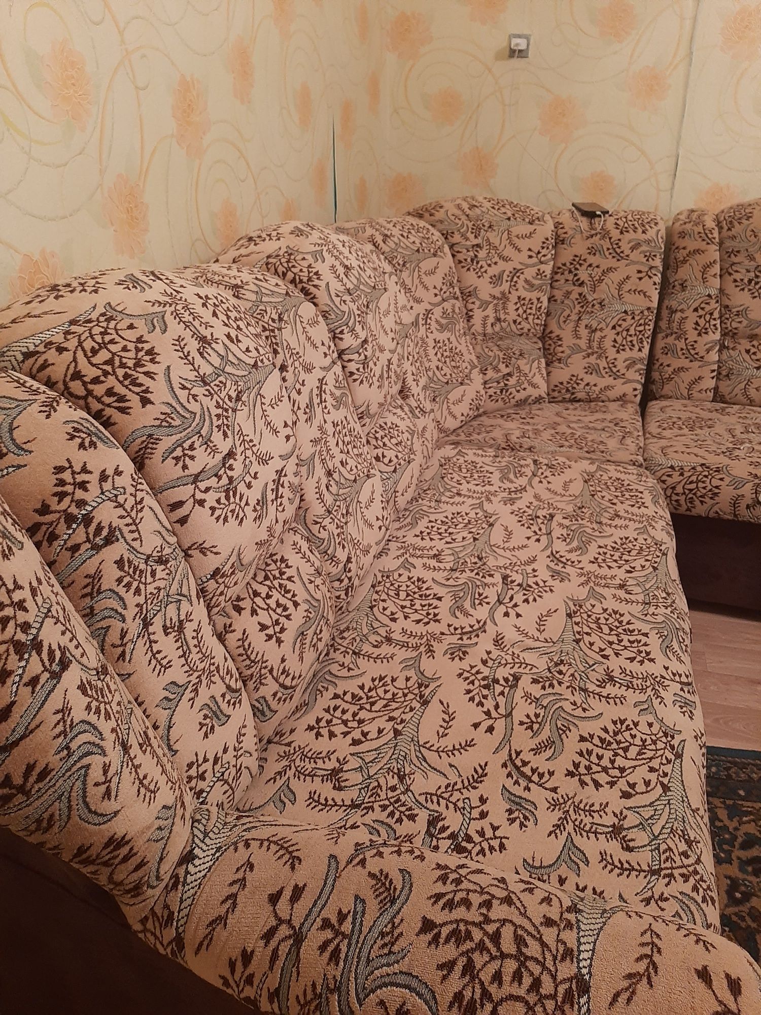 Диван угловой с креслом