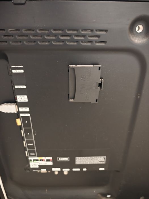 Телевизор Samsung 46 инча(117см)