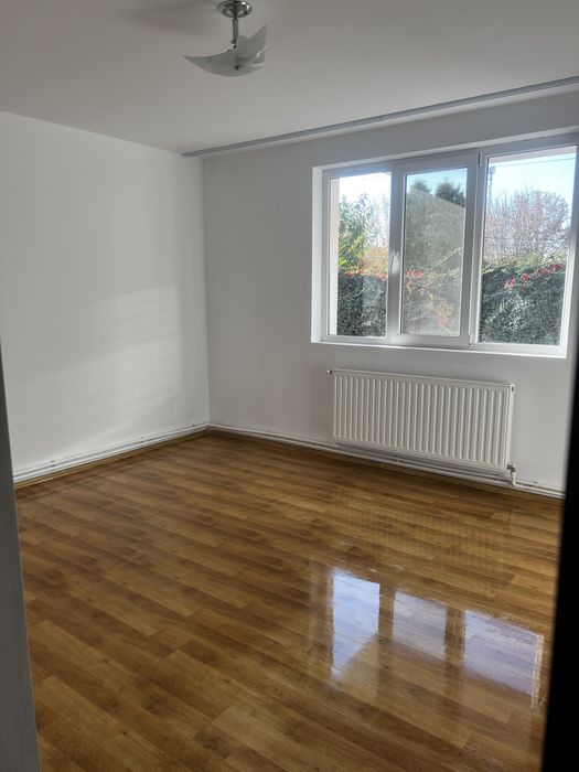 Apartament 3 camere, Parter-Zona Sucpi, Lăpuș, Decebal