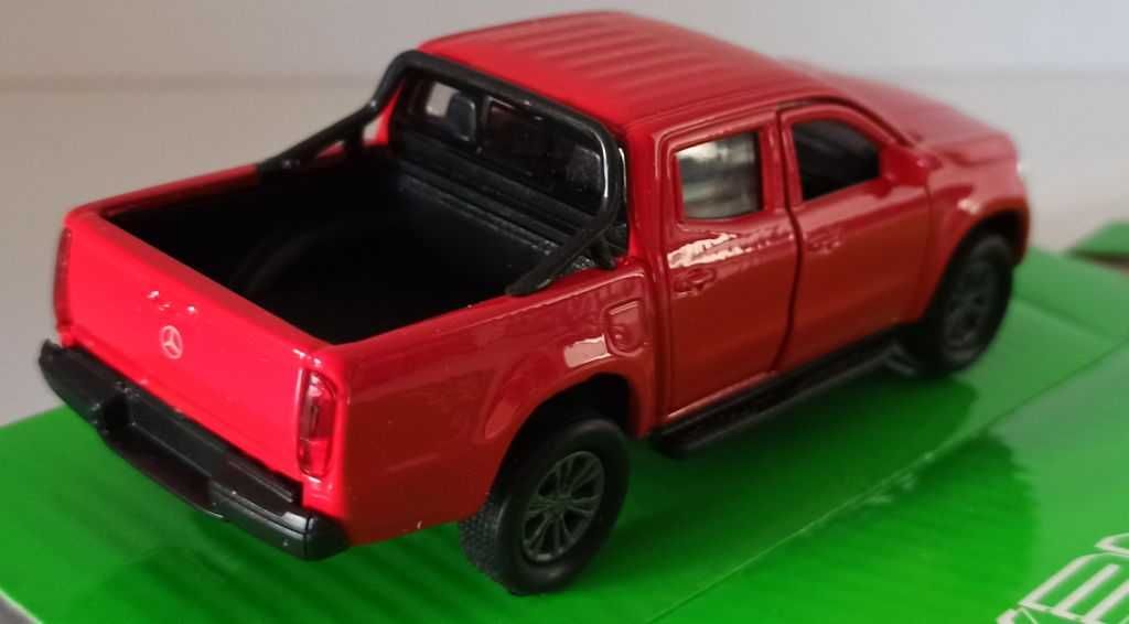 Macheta Mercedes Benz X-Class 2017 Truck rosu - Welly 1/36