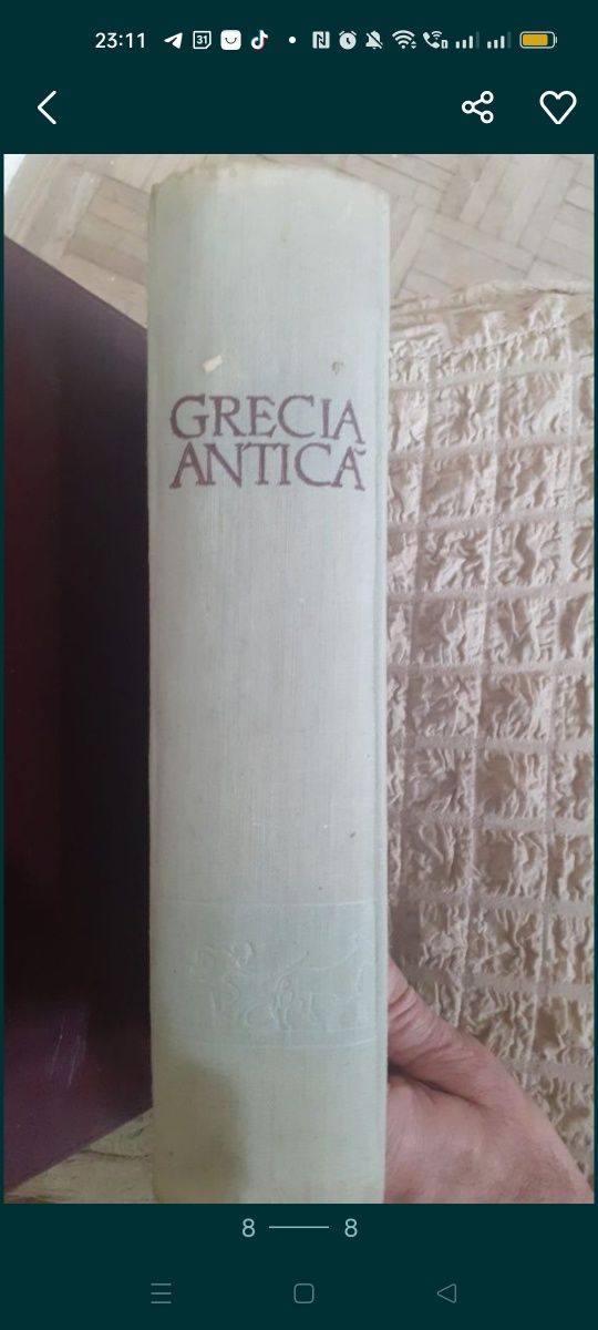 Vând carte Grecia antică