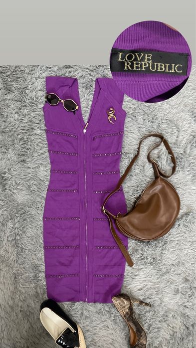 Девчата налетайте ! Брендовые вещи ! Дешево! Срочно !