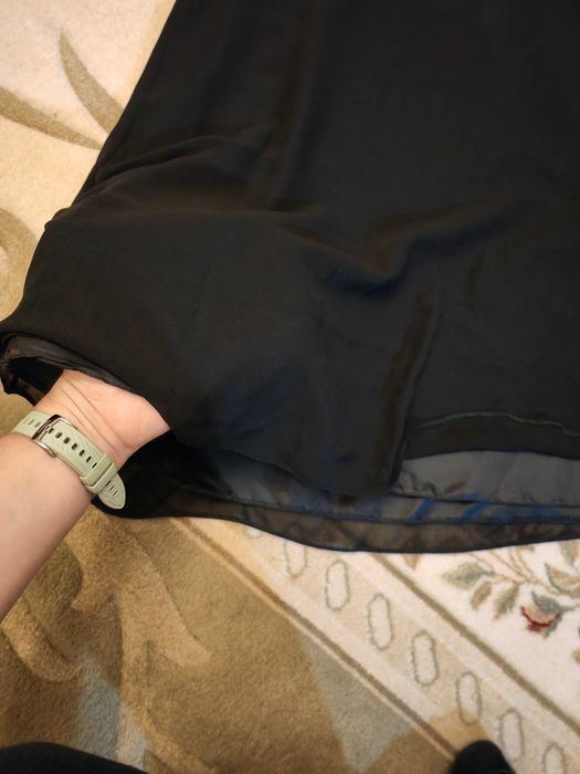 Vand rochie alb si negru