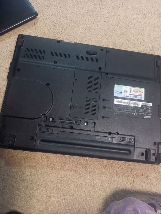 Laptop samsung core 2 duo,4gb ram ,