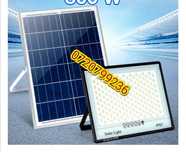 Proiector cu panou solar 200w ,mărime XL