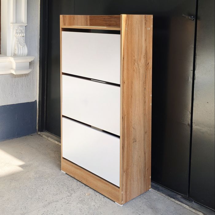 Yopiq oyoq kiyim javoni (обувьница закрытая)