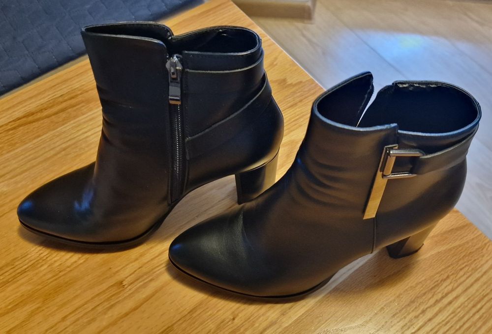 Дамски боти от еко кожа на марката Тенденц.