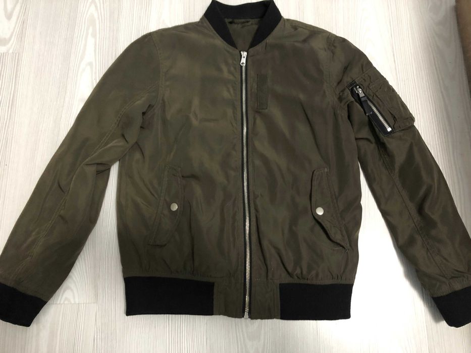 Дамско Яке Бомбър  10 лева, М размер