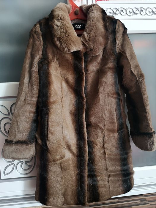 Шуба козья.очень легкая. Производство Турция