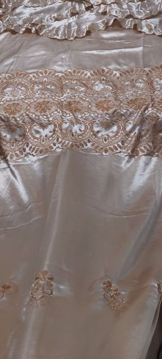 Шторы с вышивкой и ламбрекеном. )