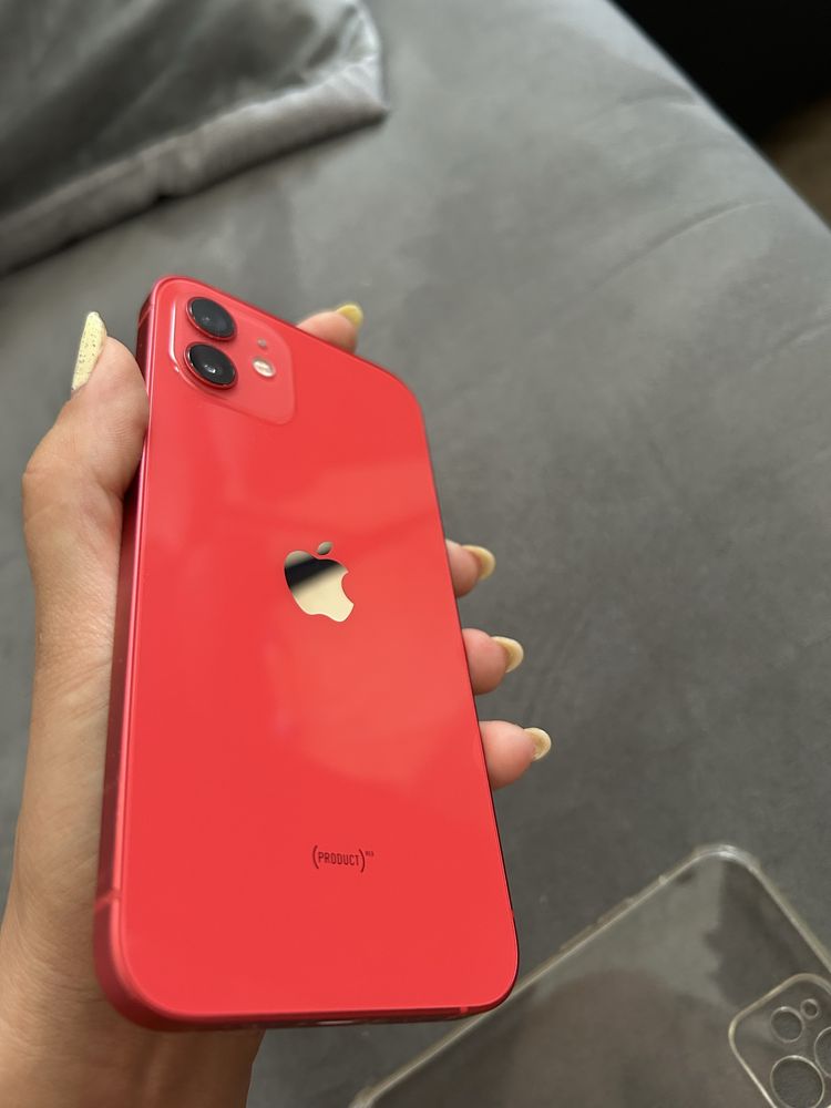 iPhone 12 red edition + зарядно и слушалки