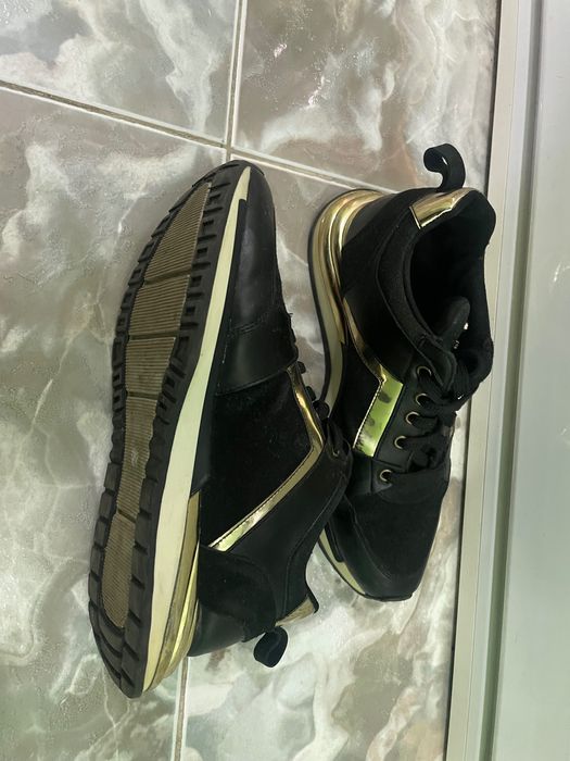 Дамски обувки GUESS