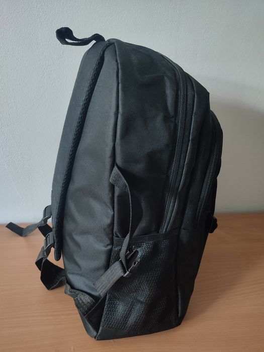 Спортивная сумка новая (доставка бесплатная)