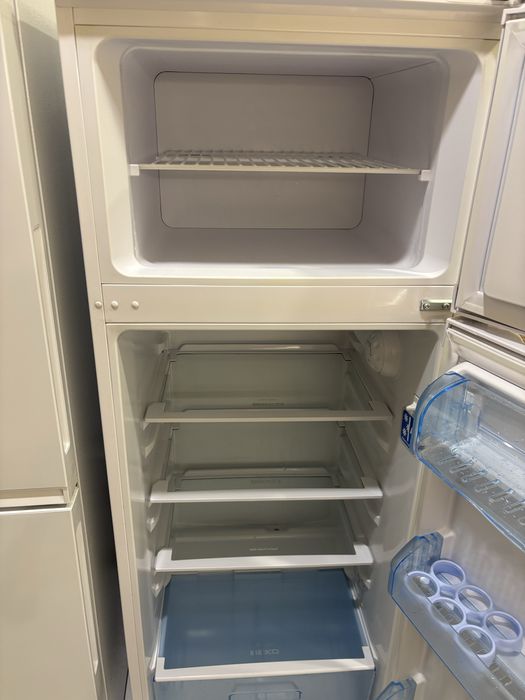 Хладилник с горна камера Beko DSA 25000