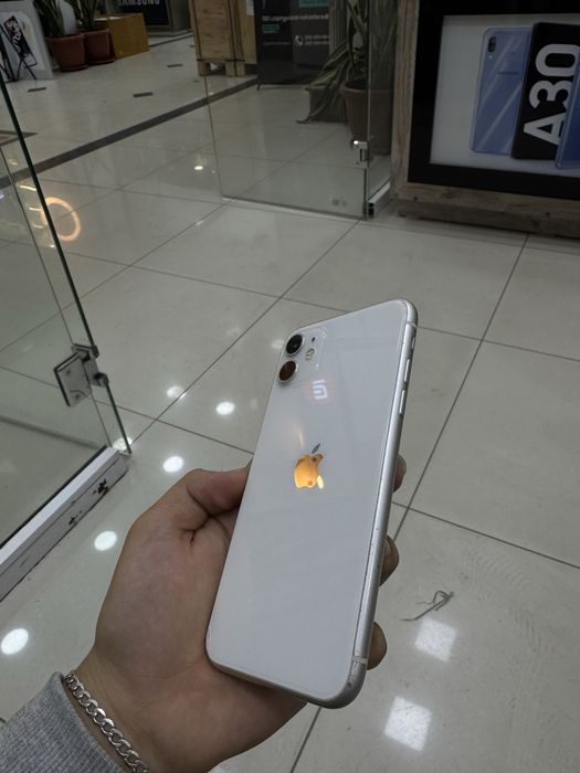 Iphone 11 в хорошем состоянии