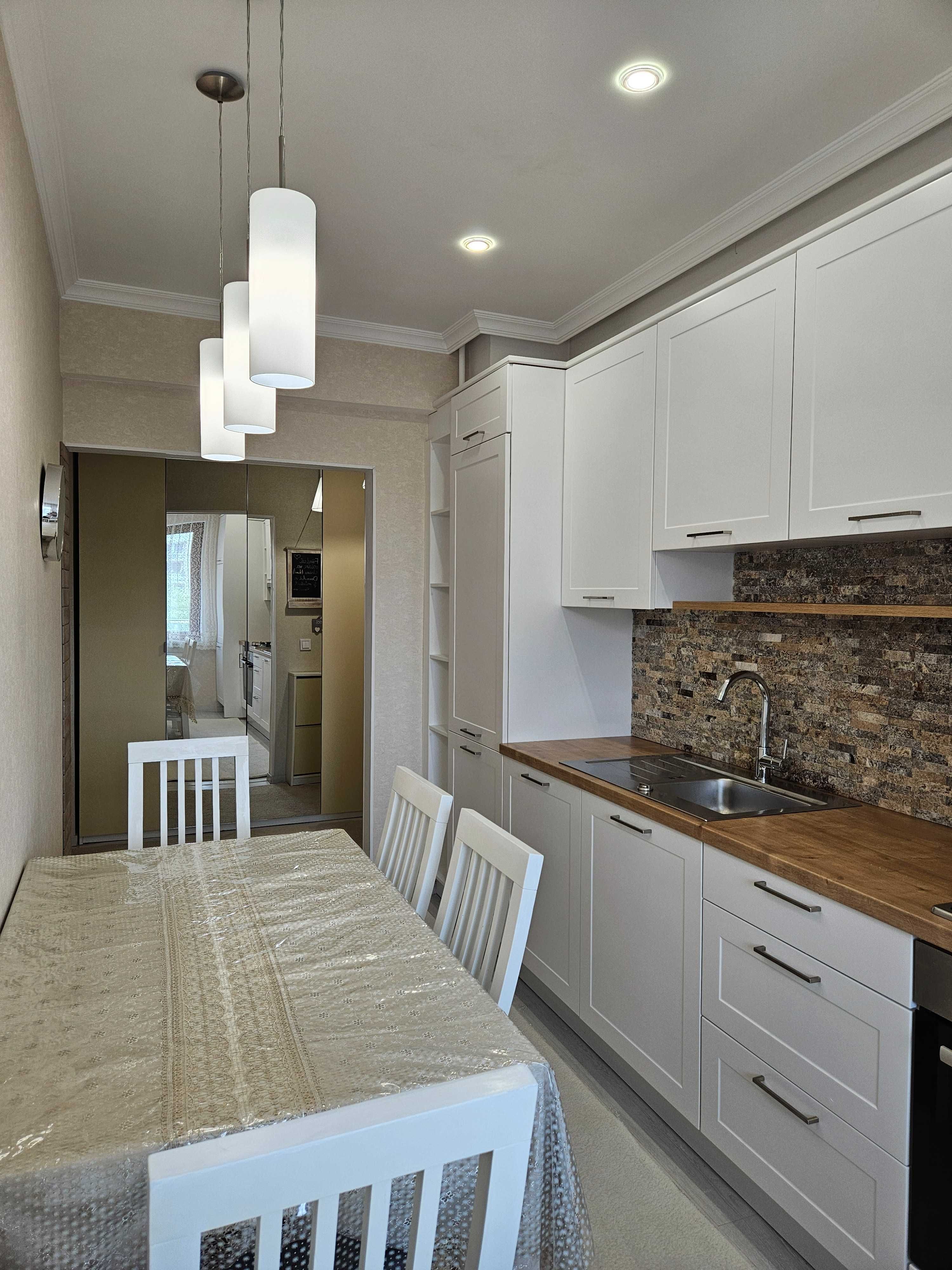 Apartament 2 camere + Parcare acoperită + Boxă comună | Cartier Solar