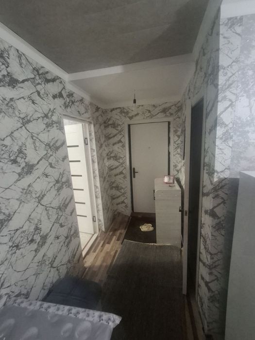Продаётся квартира в Чирчик 2/4/4