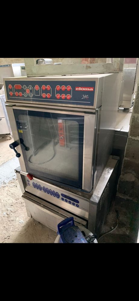 Комвектомат Convotherm 10 тави с 6 месеца гаранция