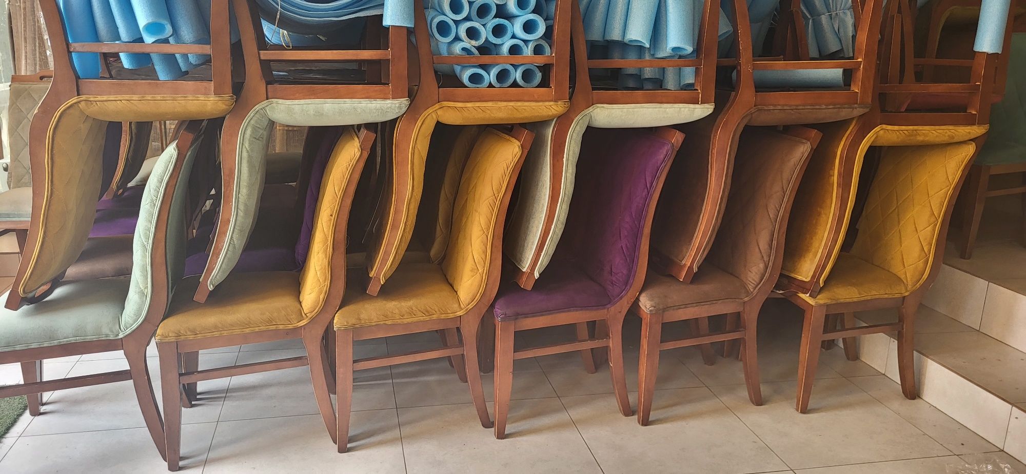 Срочно продаётся (Бу) стулья итальянского производство.