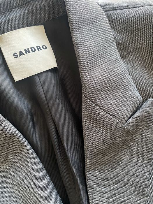 Сив дамски костюм Sandro