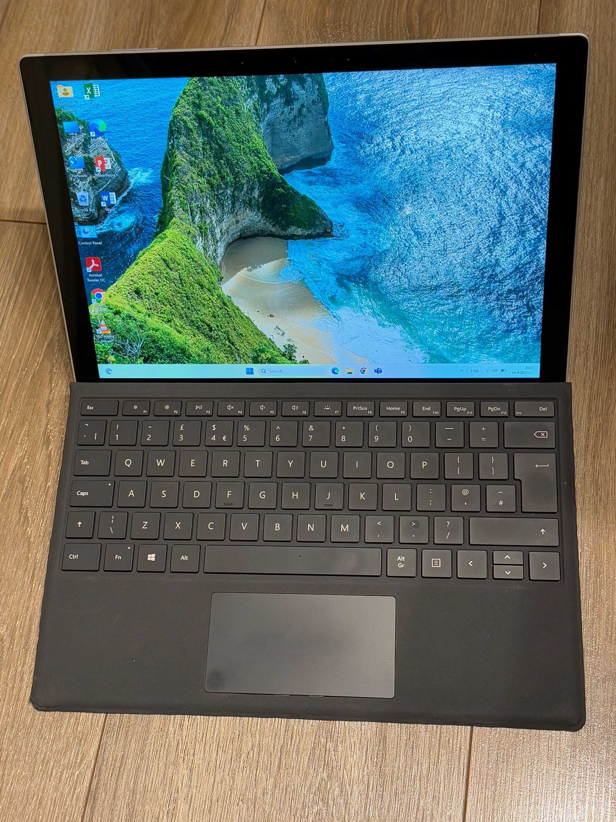 Microsoft Surface Pro 7 i5 10gen/8RAM/256SSD