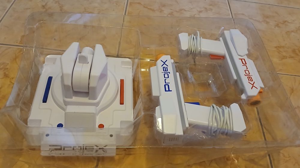 Consola de jocuri cu proiector si 2 blastere , Laser X , ProjeX