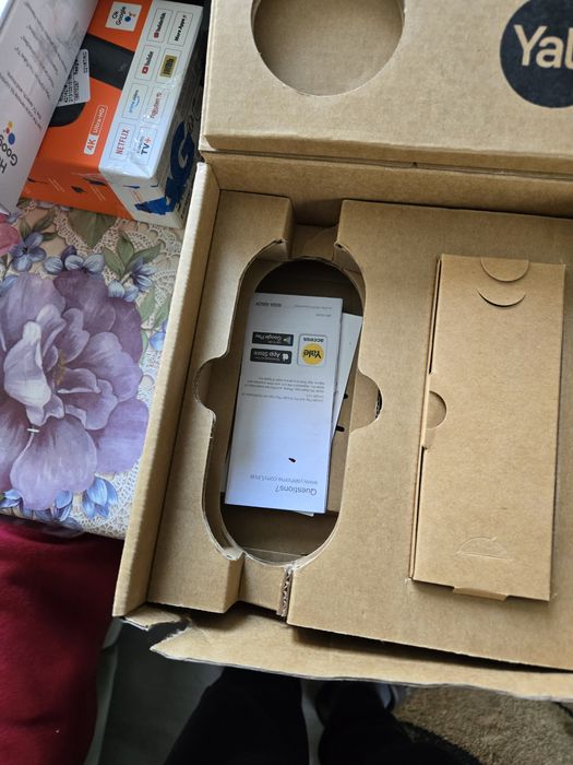 Yala inteligenta yale Linus noua