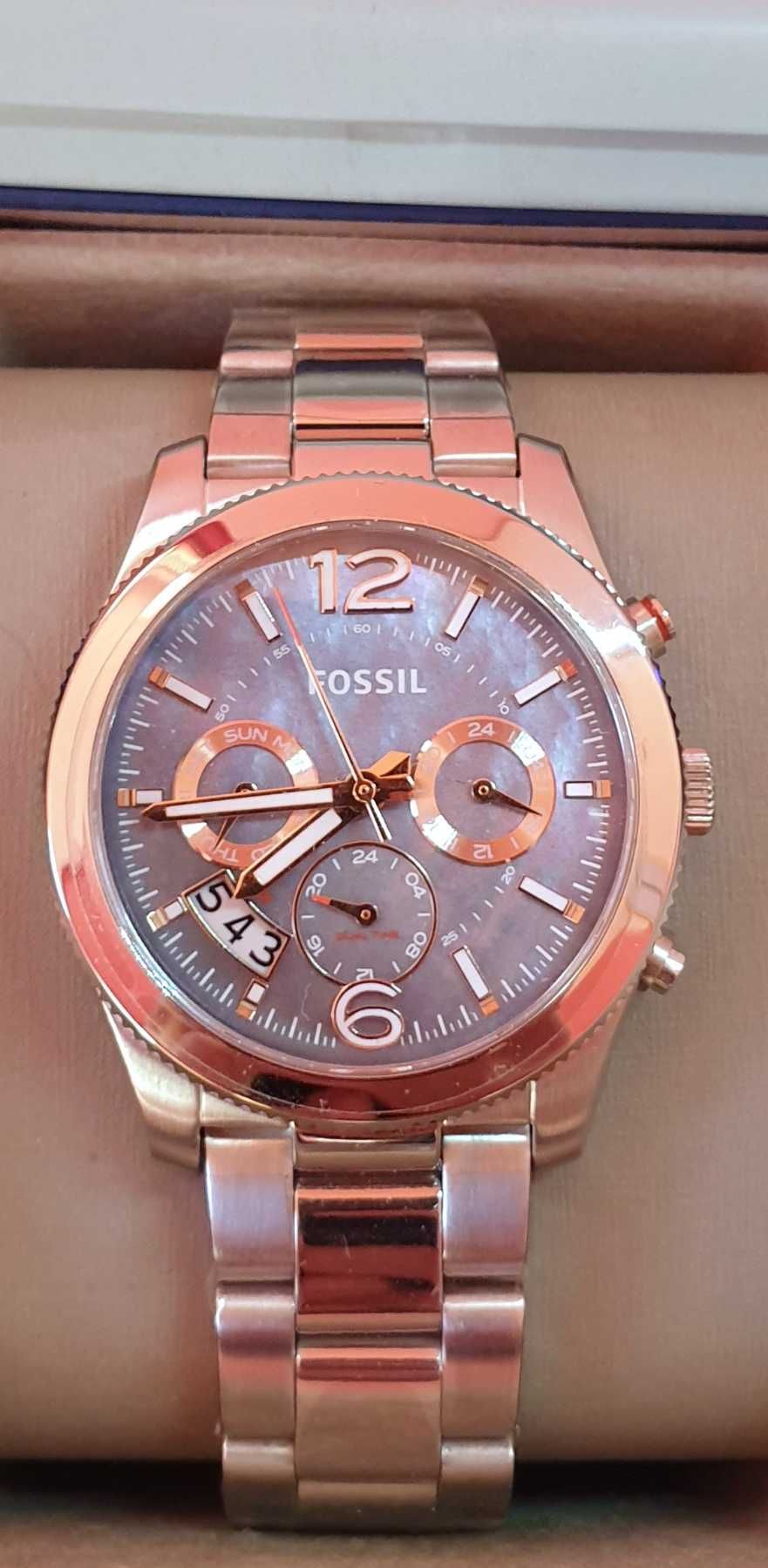 Нов дамски часовник Fossil ES3880 Perfect Boyfriend