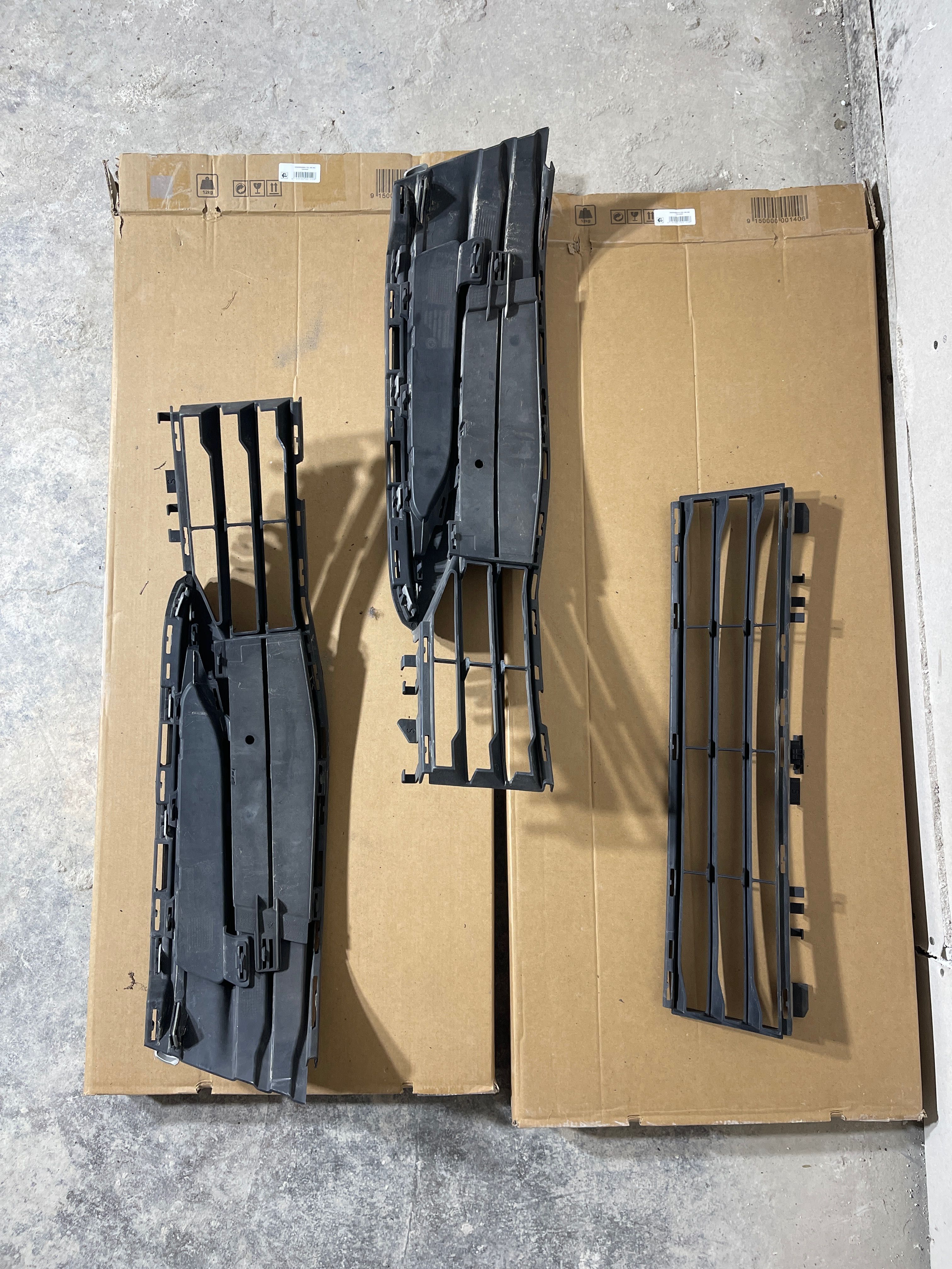 Grila / Grile set BMW g30/31 bara fata