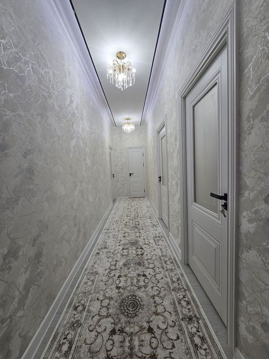 5-mik Aura magazin tomonda 2 xonali uy sotiladi