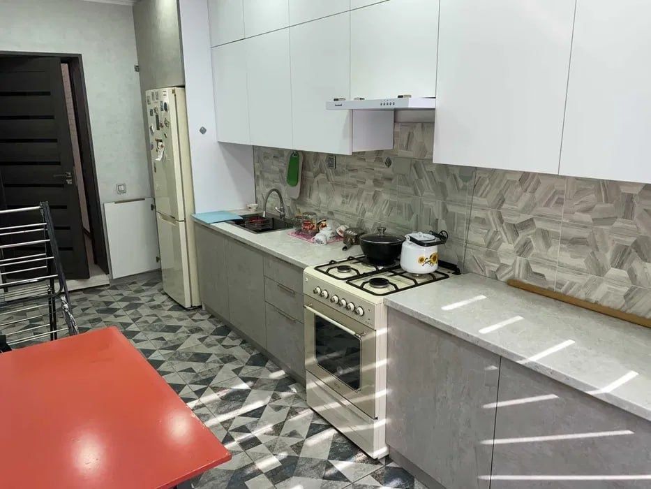 Gʻafur Gʻulom metro yonida kvartira Oilaga talabalarga