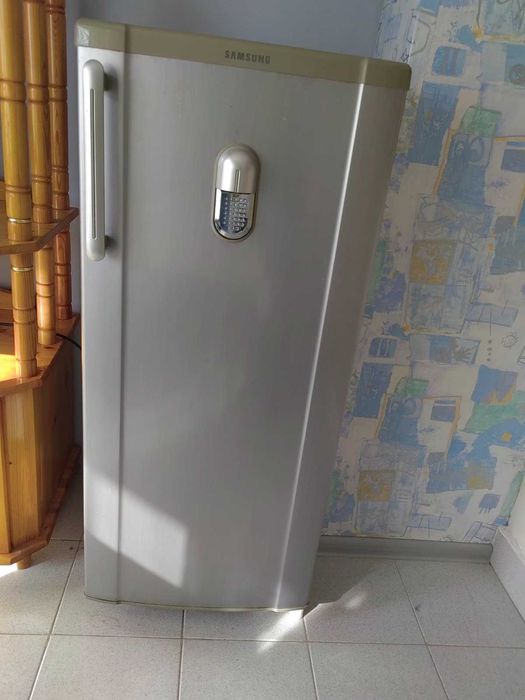 Хладилник Samsung
