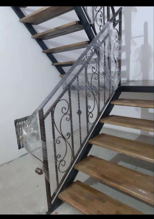 execut scări interioare