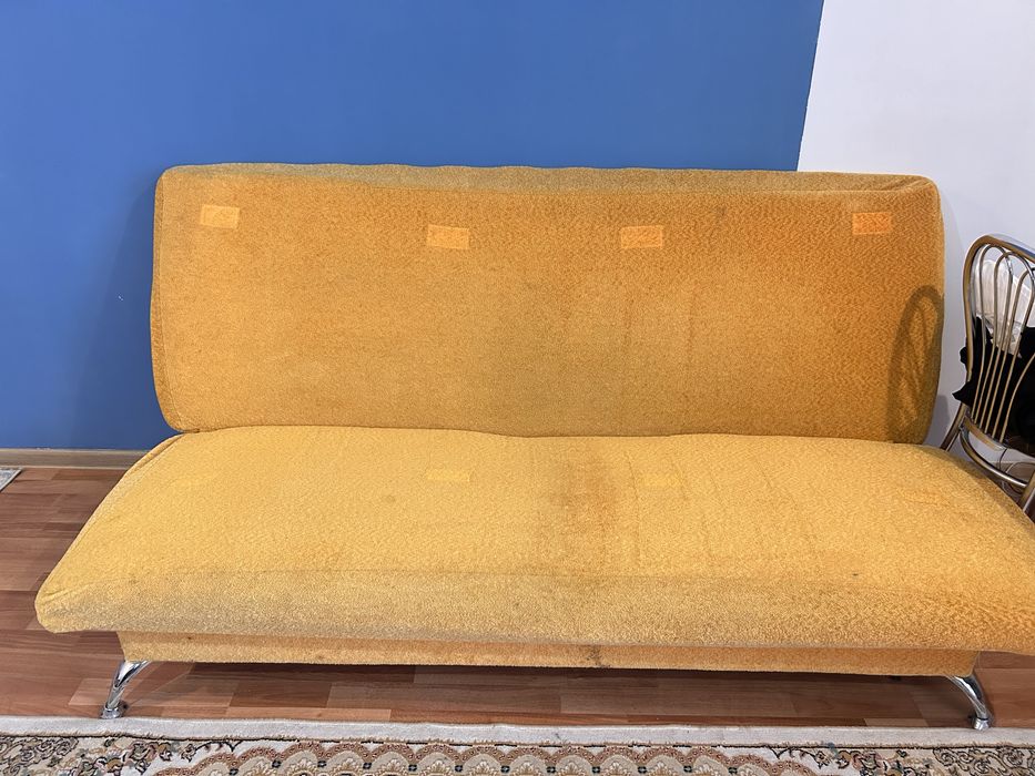 Продается б/у диван