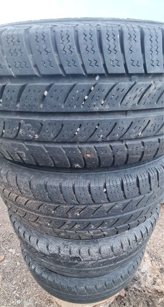 Jante aliaj cu anvelope de iarna 205/65 R16 C