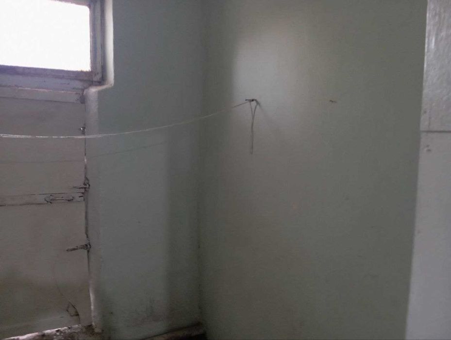 Уй сотилади. 1-этаж дом.