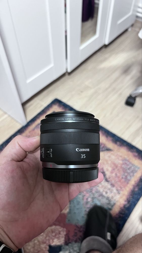 Obiectiv Canon RF 35mm F1.8 Macro IS STM
