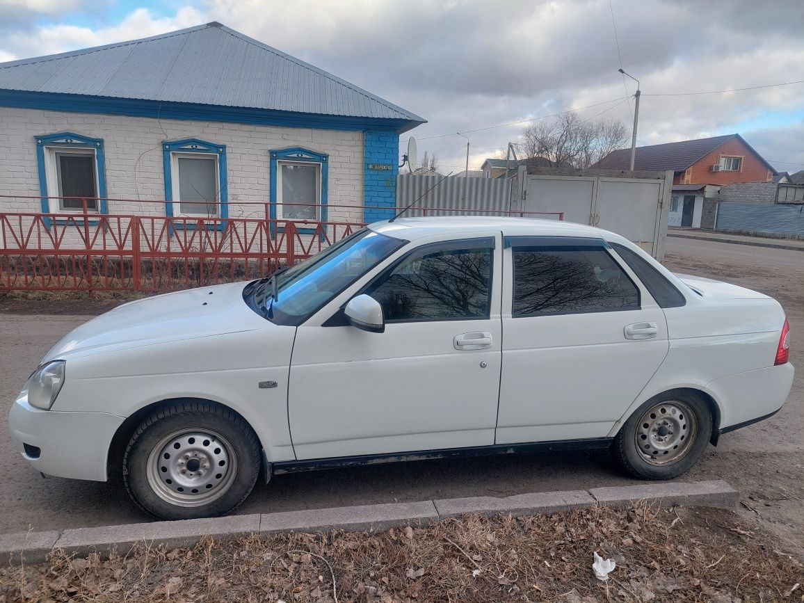 Продам приору 2 люкс
