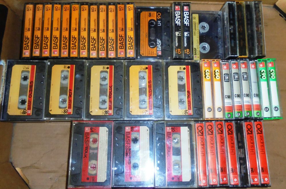 Vand casete audio cu banda FE , BASF, AGFA, etc., utilizate