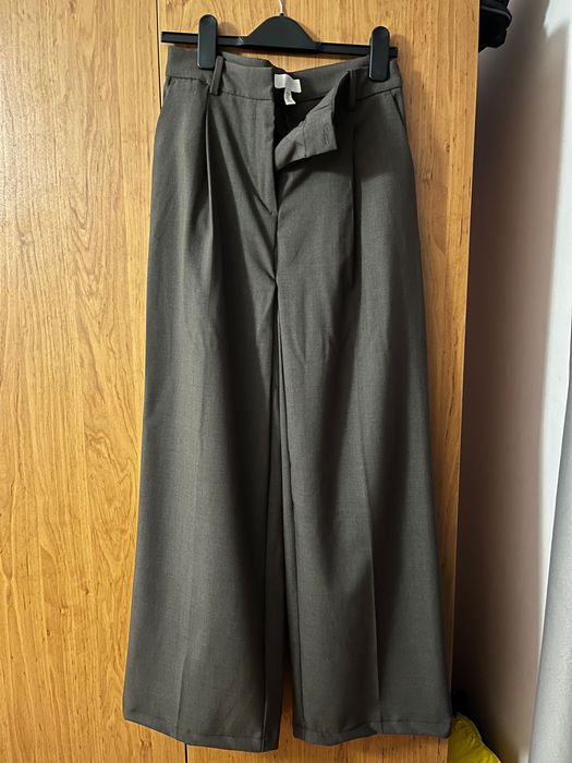 H&M кафяв плисиран панталон размер ХС