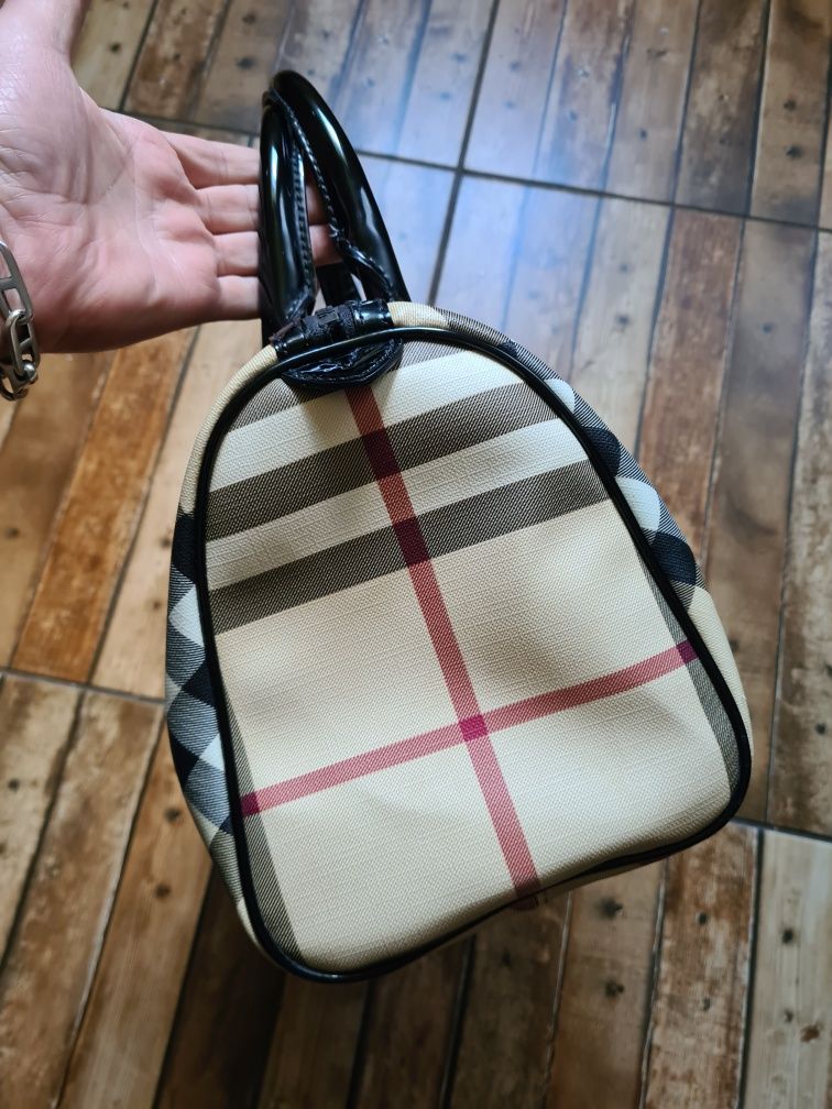 Geanta Burberry originala