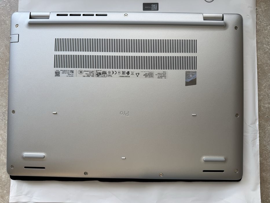 Vand laptop dell pro 16 ultra 5