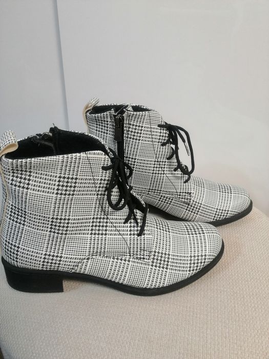 Дамски обувки - Боти