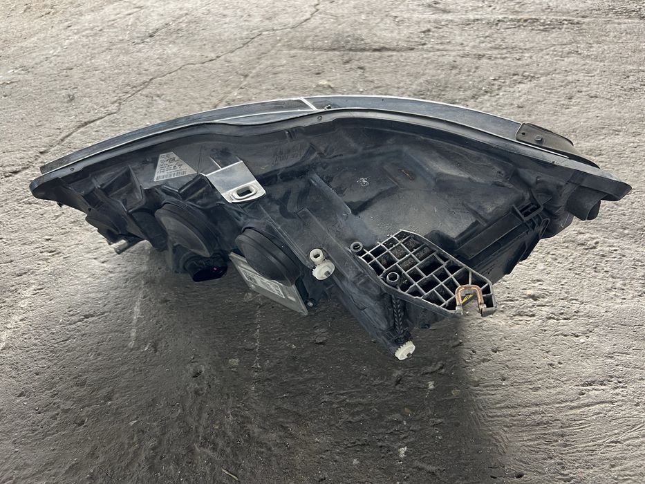 Far dreapta bixenon adaptiv Audi A6 C7 4G europa cod 4G0941044J