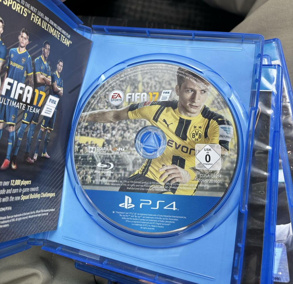 Продавам игри за PS4