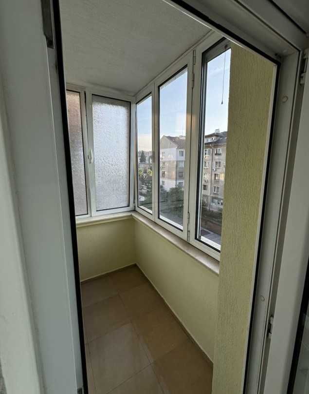 Дава се под наем Тристаен апартамент в София, Център - 100 кв.м за 816 € - Снимка #10